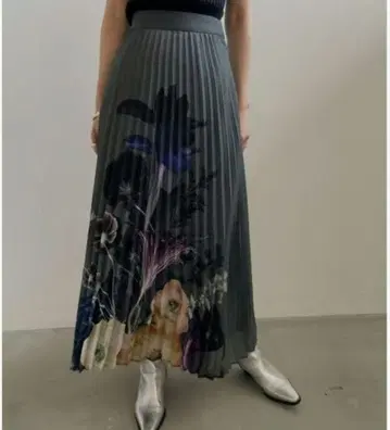 아메리 MEDI ROENTGEN FLOWER PLEATS SKIRT