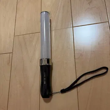 킹블 킹 블레이드 단색 화이트