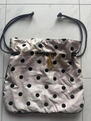 Charmantsac 도트 새틴 복조리 백