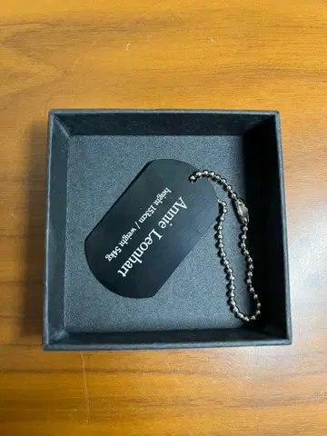 진격의 거인 애니 레온하트 도그 택