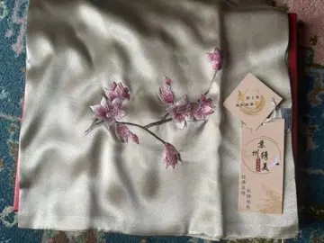 [새상품] 중국산 실크 스카프 꽃 자수 기프트 박스 포함