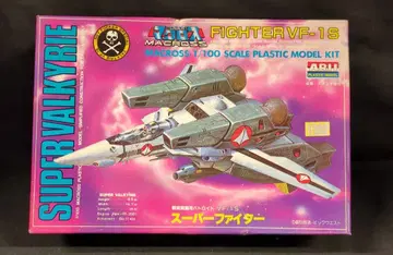 아리이 1/100 스케일 슈퍼 파이터 VF-1S 70