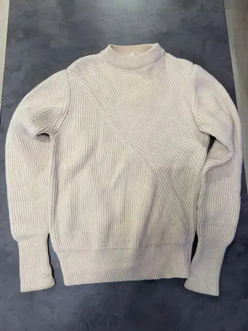 HYKE 비대칭 아이보리 스웨터 사이즈 1