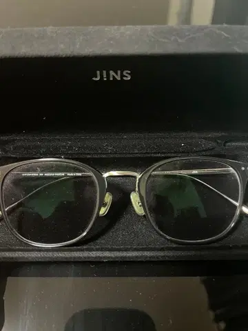 JINS 스퀘어 프레임 안경 그레이