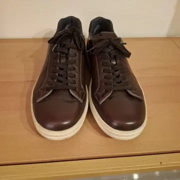 처치스 브라운 가죽 스니커즈