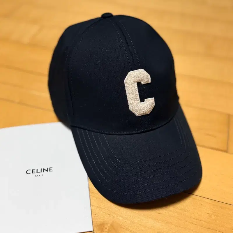 셀린느 c로고 베이스볼캡 모자