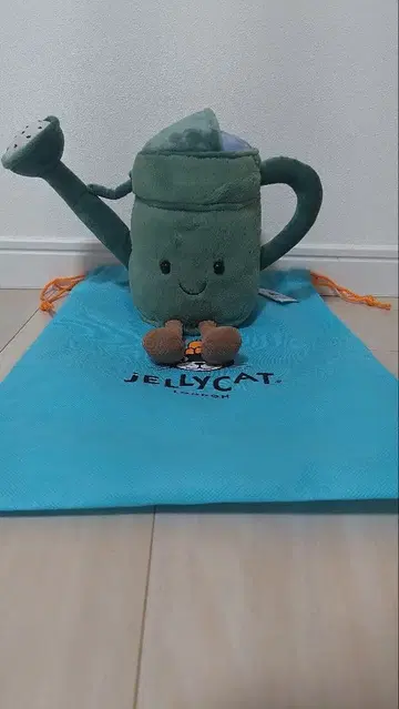 Jellycat 물뿌리개형 봉제 인형