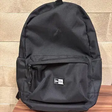 바나나맨 뉴에라 백팩