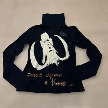 모스키노 터틀넥 트레이닝복