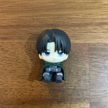 진격의 거인 리바이 기다림 피규어