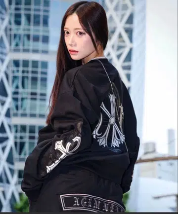 A'GEM/9 x .kom 크로스 로고 트레이닝복