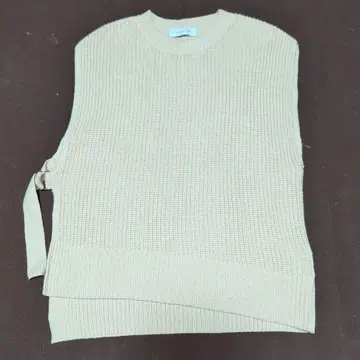 심플리시티에 사이드 벨트 부착! 아지메 디자인 니트 베스트 F