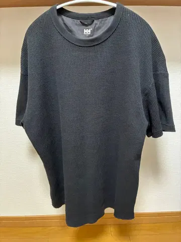 헬리 한센 쇼트 슬리브 드라이 와플 티 블랙