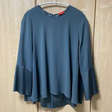 [새상품급] DES PRES 백새틴조젯 블라우스 투모로우랜드