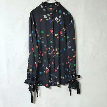 폴스미스 올 패턴 블라우스 40 사이즈 L 상당 컬러풀 블랙 계열