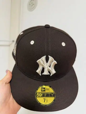 Yankee Stadium 50주년 기념 캡 7 1/2