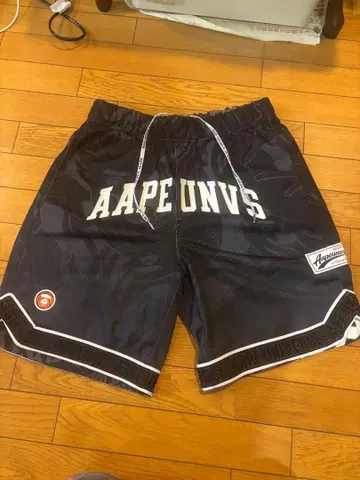 AAPE UNVS 카모 패턴 숏팬츠