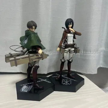 제일복권 진격의 거인 복권 탈환 작전 피규어 리바이 미카사 세트