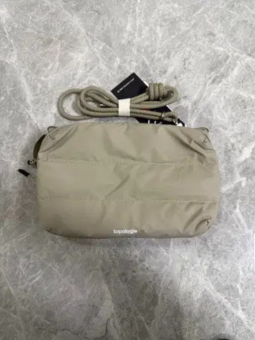 Topologie 보틀 사코슈 라지 대용량 그레이 화이트