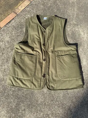 ARMY TWIIL 리버서블 베스트 L