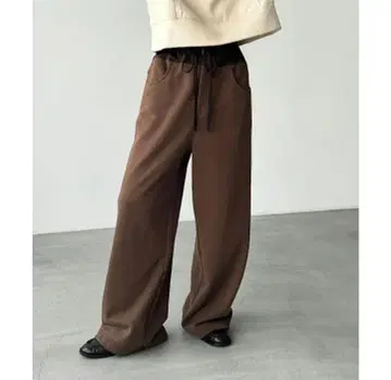 CANAL JEAN 레드 초프 웍스 새틴 절개 이지 팬츠