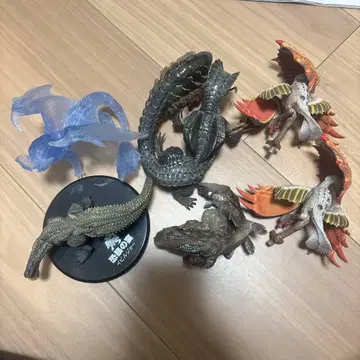 몬스터 헌터 6체 묶음 판매 피규어