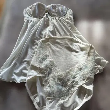 와코루 웨딩 이너 M