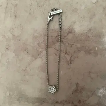 MARY QUANT 실버 플라워 팔찌