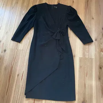 블랙 원피스, 퍼프 슬리브, 리본 포함 상복 예복