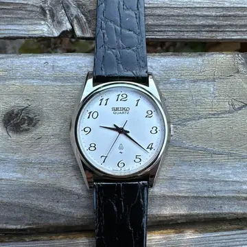 SEIKO 쿼츠 손목시계 데드스탁급 컨디션 최상 작동품 7121-8000
