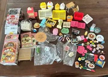 리멘트 트라토리아 금붕어 어항 책상 믹서기 스밋코 미피 포차코