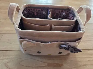 키티 시마무라 멀티 박스