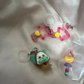 가챠가챠 마법의 천사 크리미마미 메지루시 액세서리 4개 세트