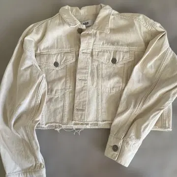 AZUL 화이트 크롭 데님 자켓