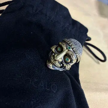 --- zocalo 소카로 티베탄 몽크 스컬 반지