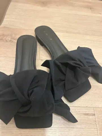 bonitas 블랙 리본 샌들