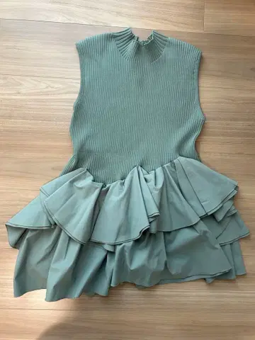 [ Mystrada ] 프릴 도킹 튜닉 니트 슬리브리스 민트 그린