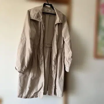 GALLERY VISCONTI 베이지 트렌치코트 3
