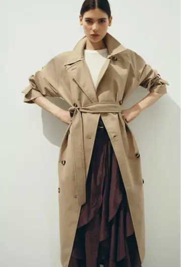 H&M 베이지 트렌치코트 이번 시즌