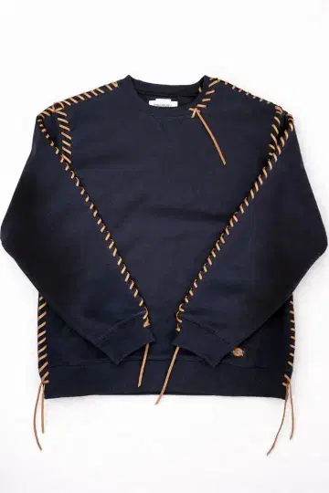 DISCOVERED 네이비 재구축 가죽 레이스업 맨투맨