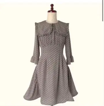 아틀리에 알베르티느 도트 무늬 긴팔 원피스