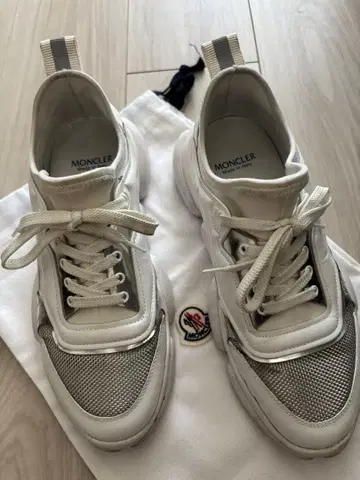MONCLER 화이트 스니커즈 37