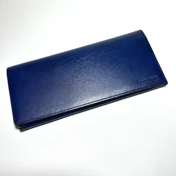 새상품 [밀라 쇤] 쉐도우 엠보싱 가죽 플랩 덮개 장지갑 블루