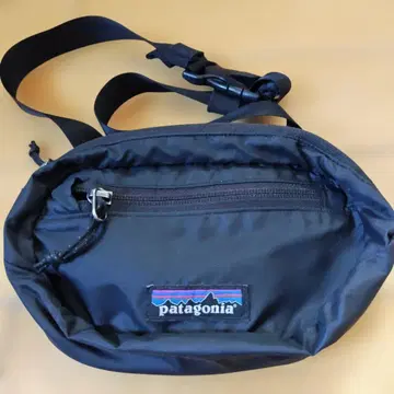 파타고니아 라이트웨이트 트래블 미니 힙색