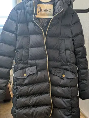 Herno 다운 자켓 블랙 42