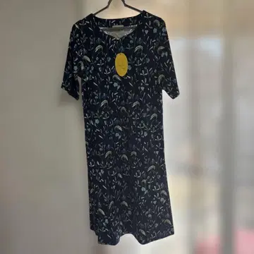 시빌라 반팔 원피스 M 사이즈