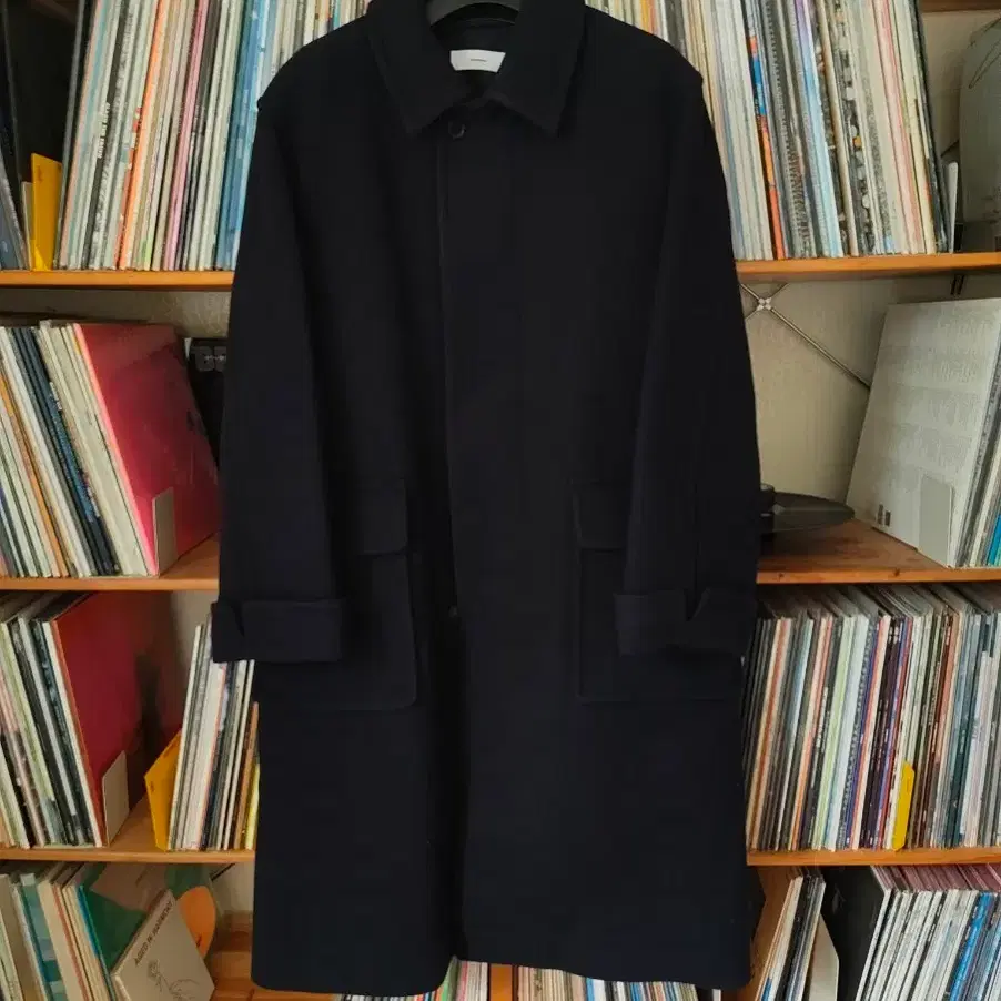 Graphpaper Wool Cashmere Navy (2) on Bunjang Global Site.