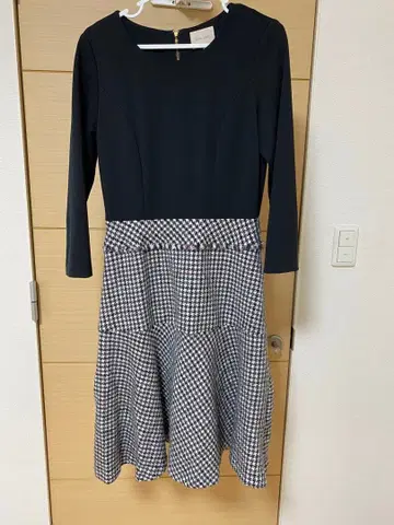 a0756 로즈 티아라 도킹 원피스 울 스커트 긴팔