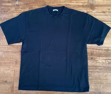 Aton 블랙 반팔 T셔츠