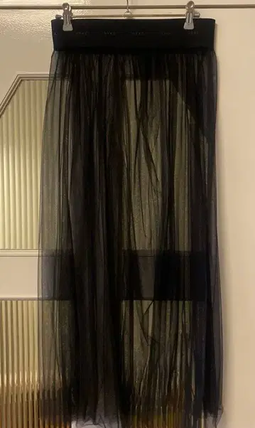 HYKE 블랙 플리츠 스커트 사이즈 1